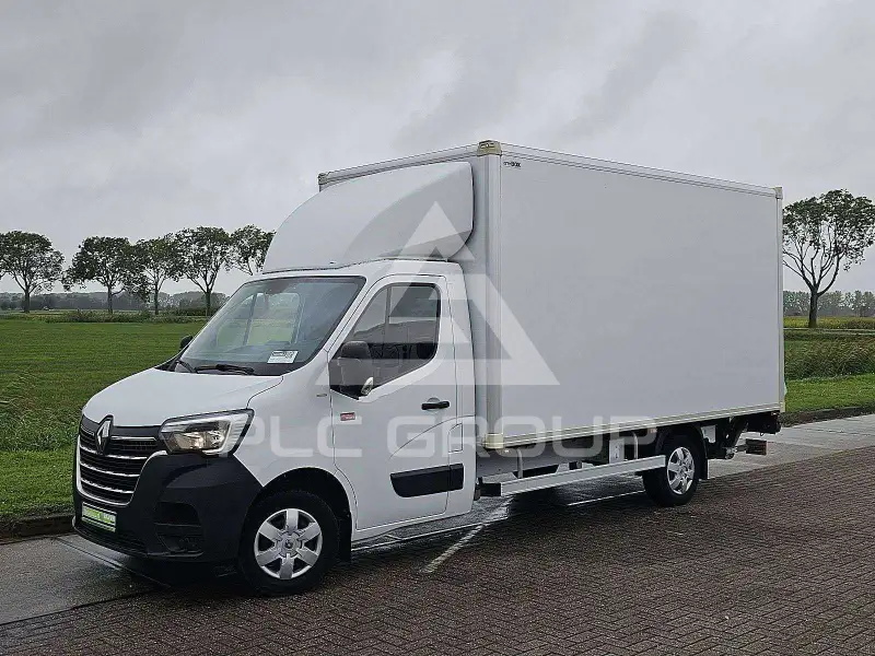 2020 Renault Master
