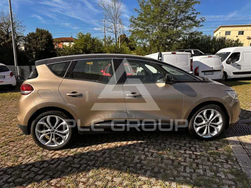 2020 Renault Scenic