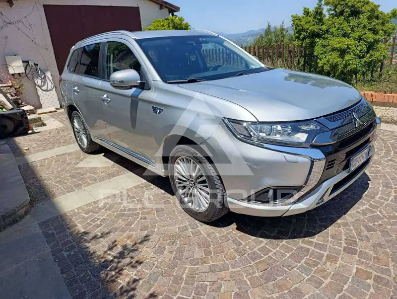 2021 Mitsubishi OUTLANDER