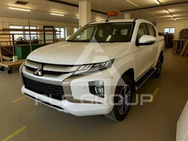 2021 Mitsubishi L200