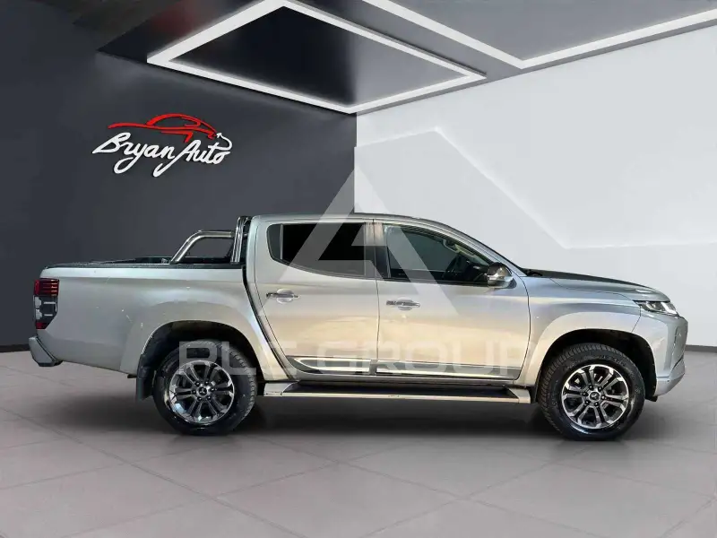 2021 Mitsubishi L200