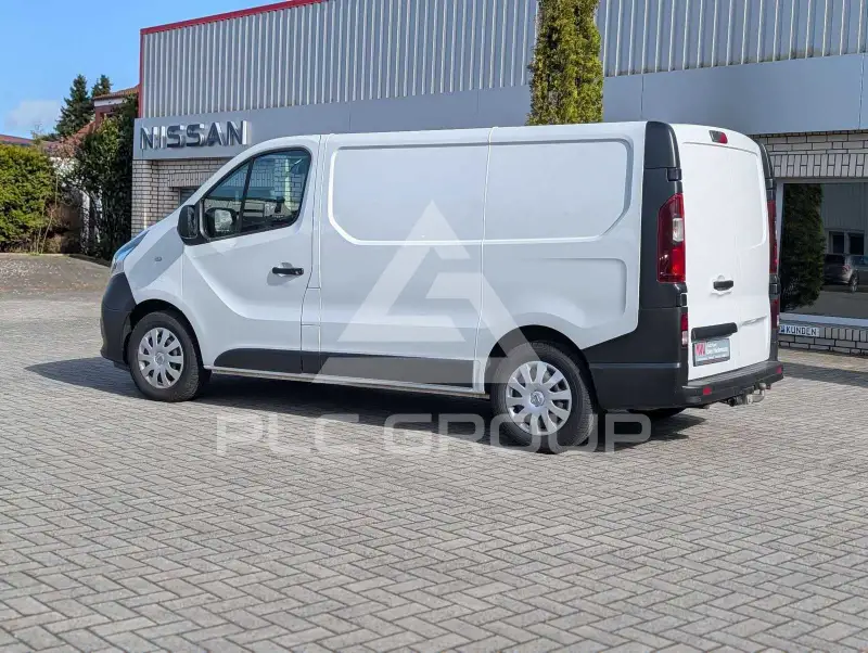 2021 Nissan NV 300