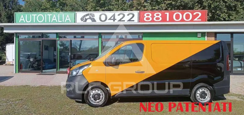 2021 Nissan NV 300