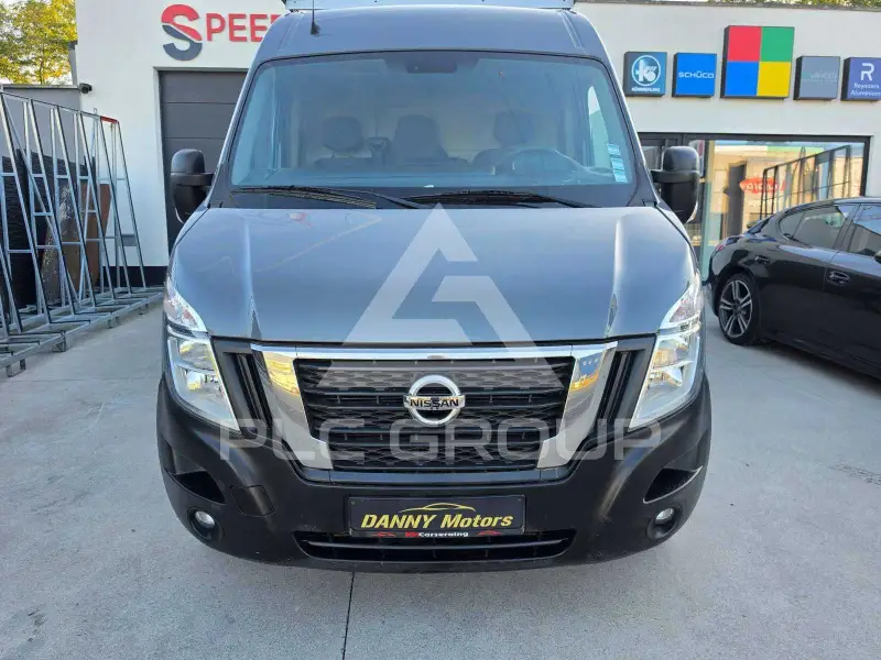 2021 Nissan NV 400