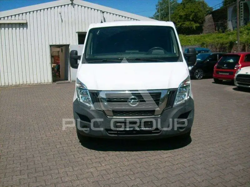 2021 Nissan NV 400