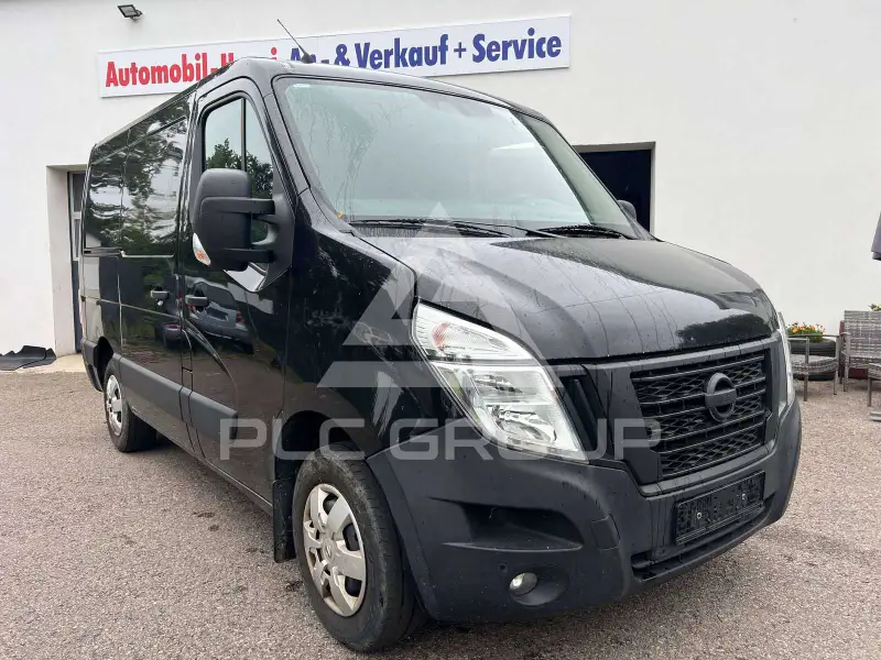 2021 Nissan NV 400