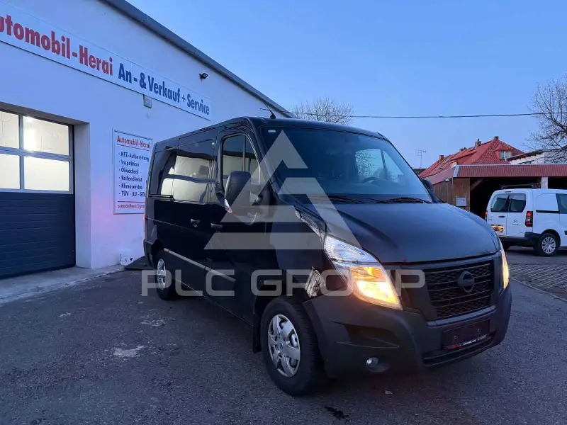 2021 Nissan NV 400