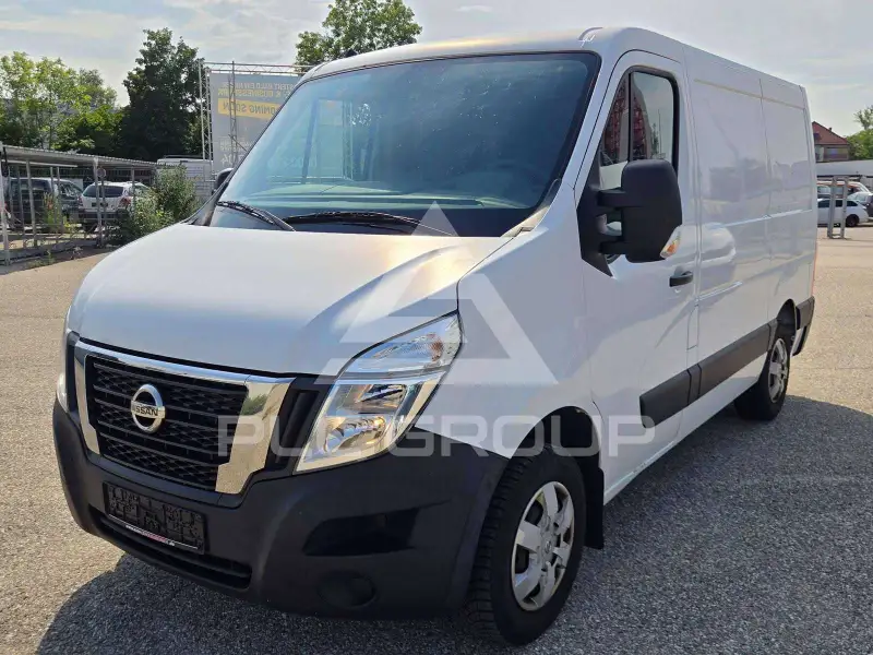 2021 Nissan NV 400