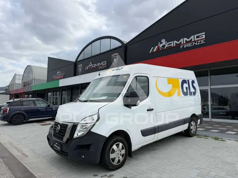 2021 Nissan NV 400