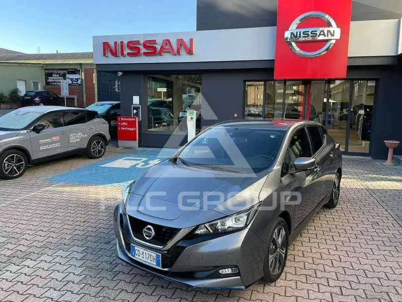 2021 Nissan LEAF