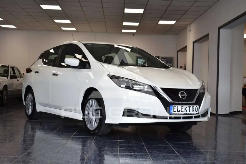 2021 Nissan LEAF