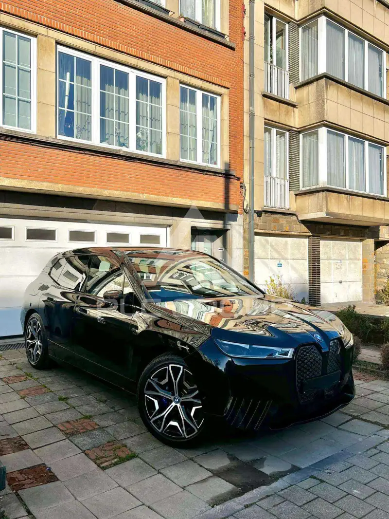 2021 BMW iX
