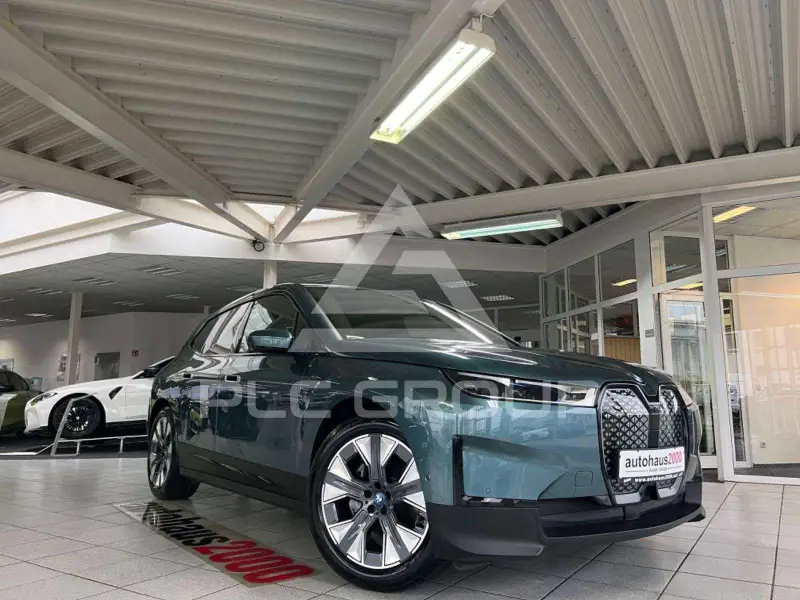 2021 BMW iX