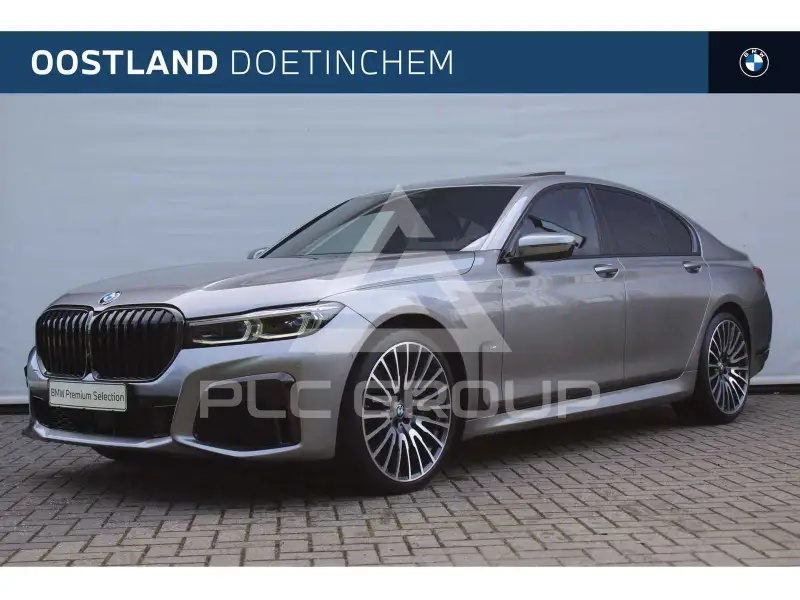 2021 BMW 740