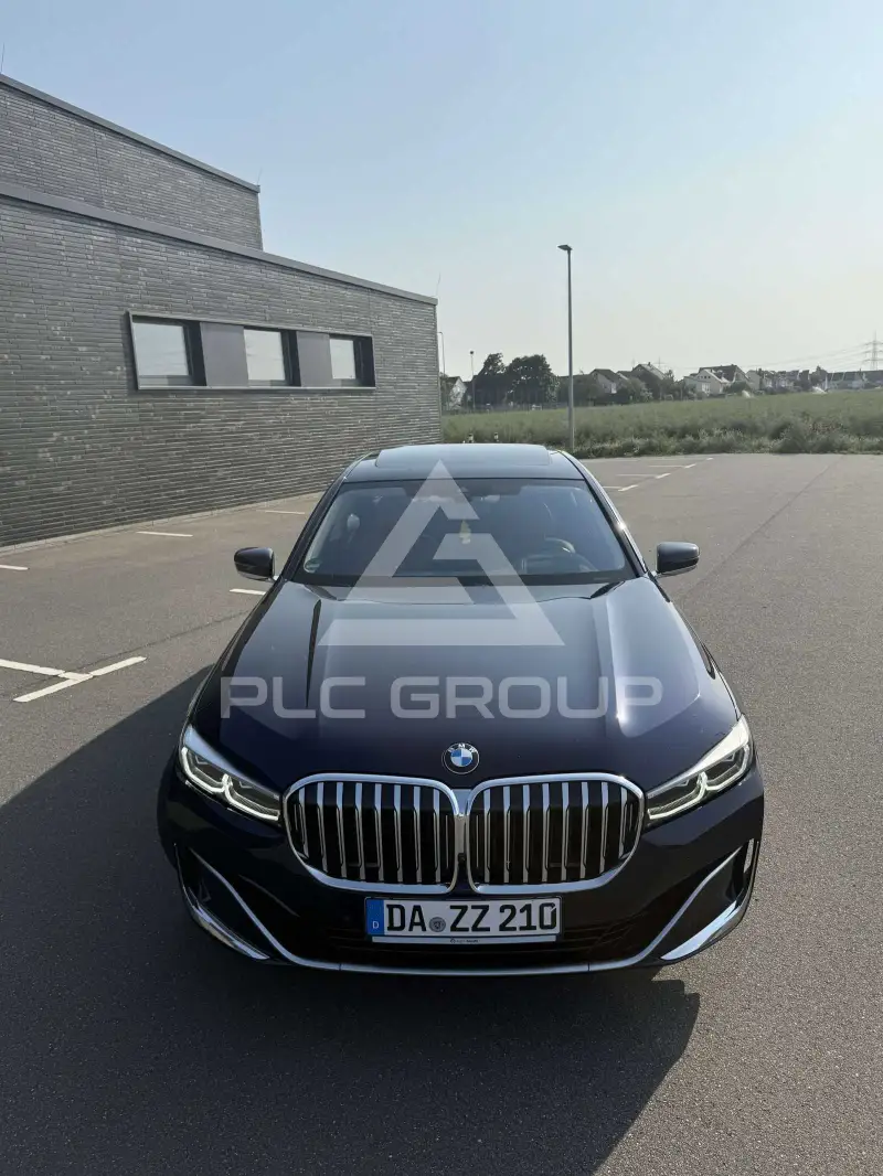 2021 BMW 740