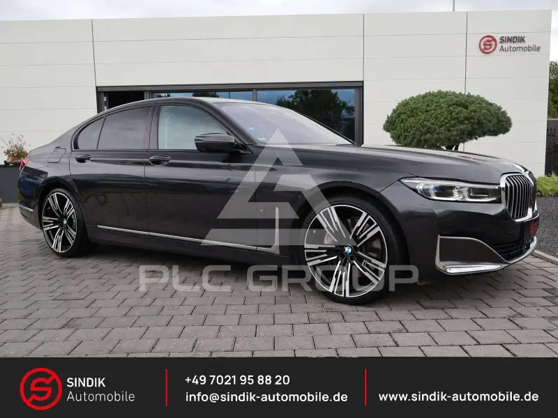 2021 BMW 740