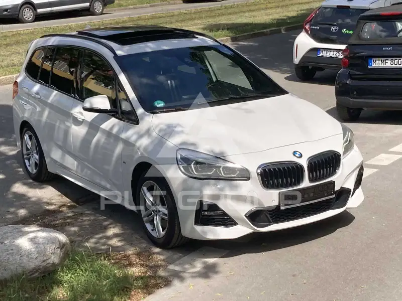 2021 BMW 220