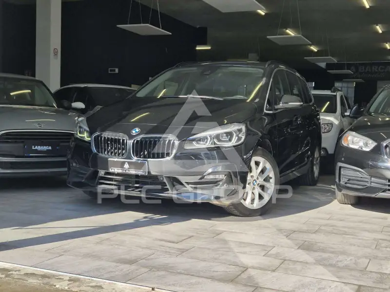 2021 BMW 220