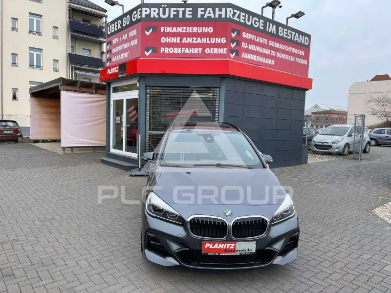 2021 BMW 220