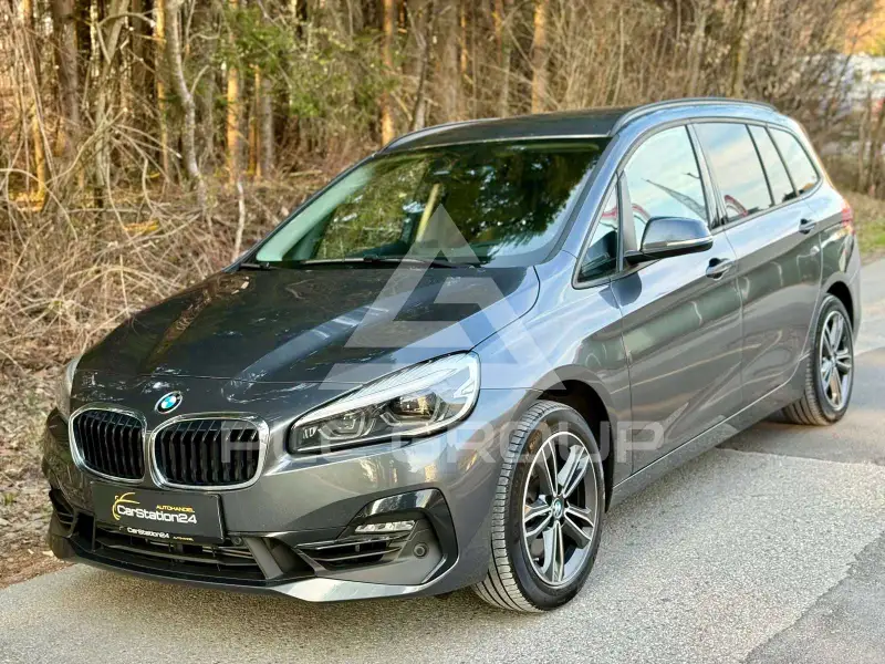 2021 BMW 220