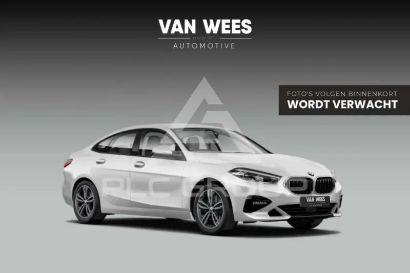 2021 BMW 220