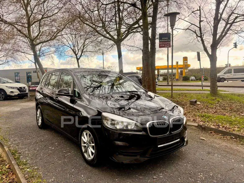 2021 BMW 216