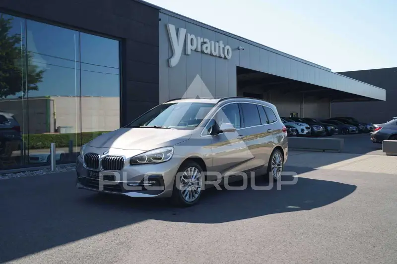 2021 BMW 216