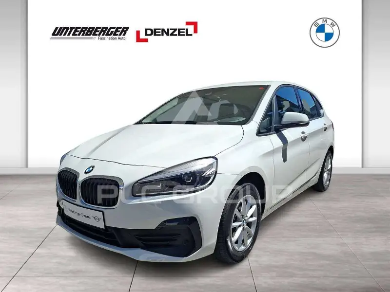 2021 BMW 216