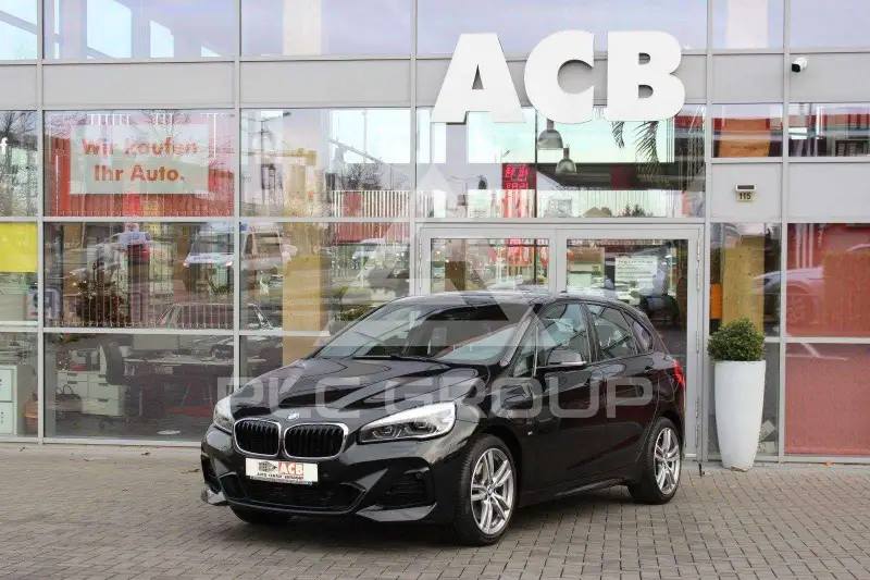 2021 BMW 225