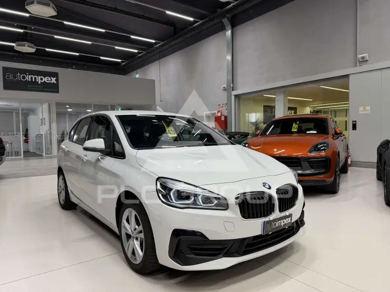 2021 BMW 225