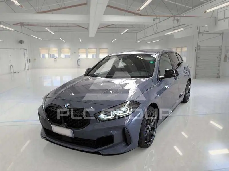 2021 BMW M1