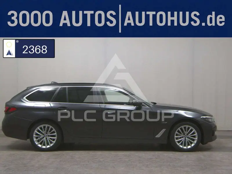 2021 BMW 530