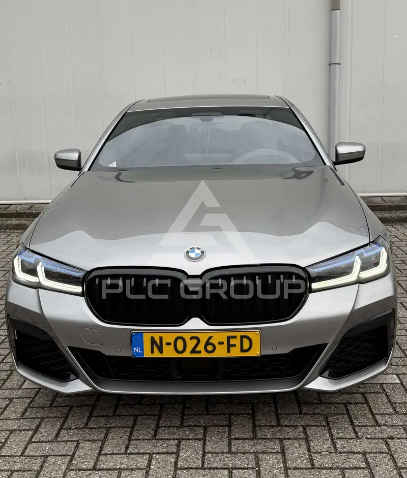 2021 BMW 530