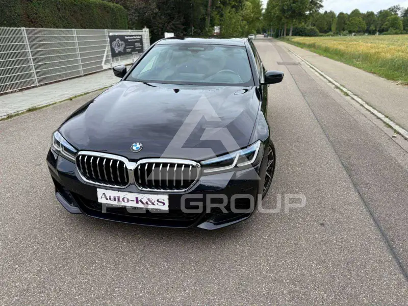2021 BMW 530