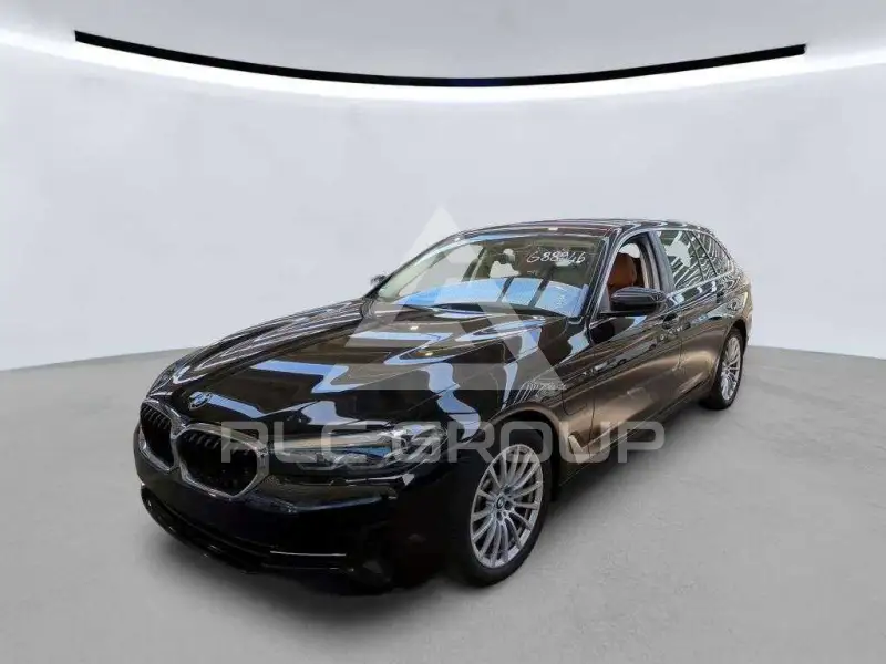2021 BMW 530