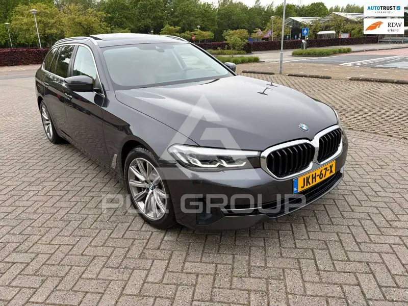 2021 BMW 530