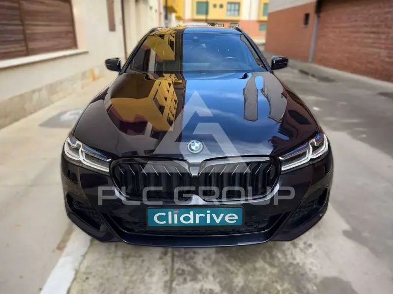 2021 BMW 530