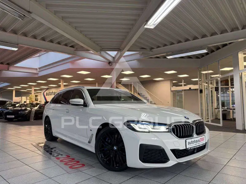 2021 BMW 530