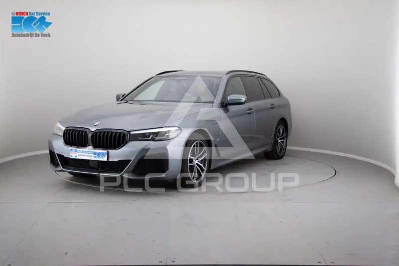 2021 BMW 530
