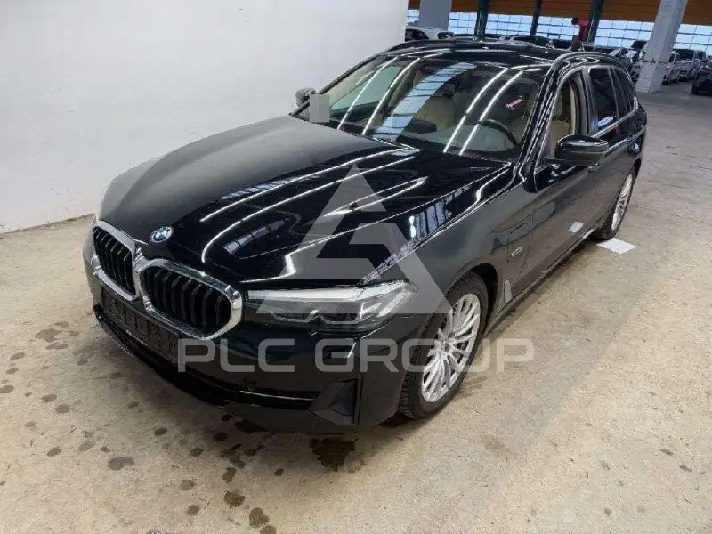 2021 BMW 530