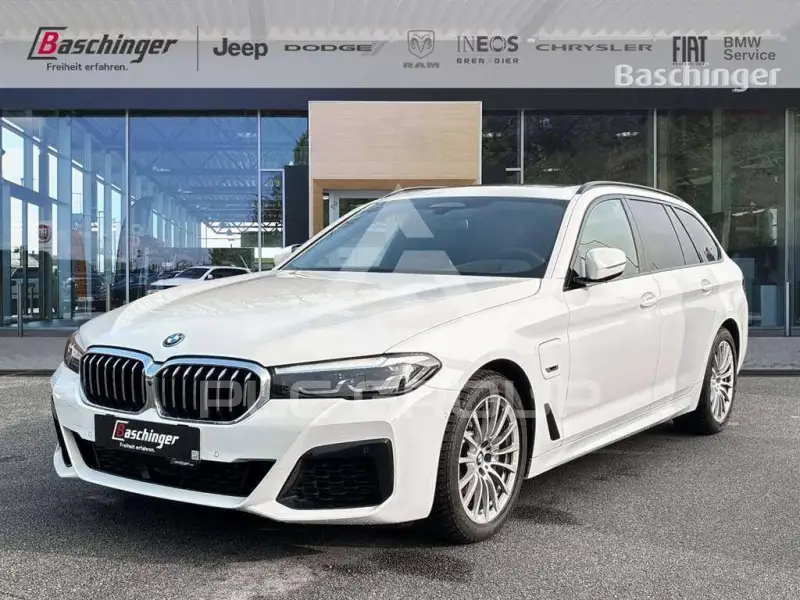 2021 BMW 530