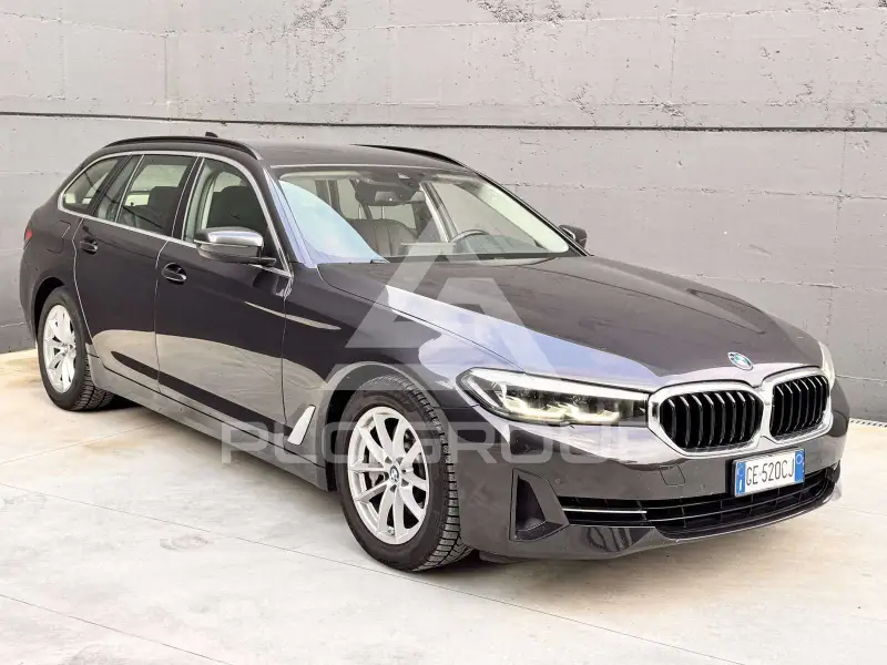 2021 BMW 530