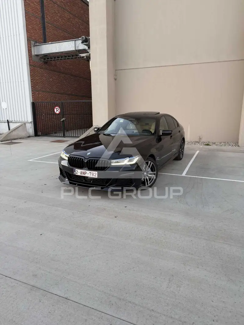 2021 BMW 530