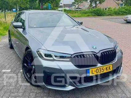 2021 BMW 530