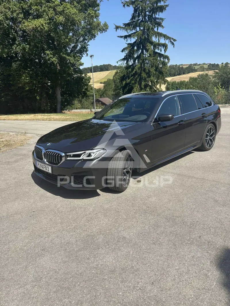 2021 BMW 530