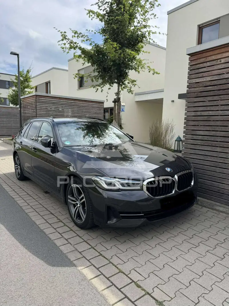 2021 BMW 530