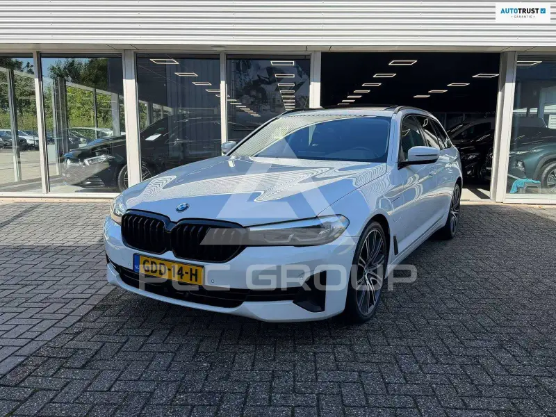 2021 BMW 530
