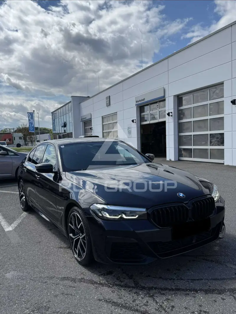2021 BMW 530