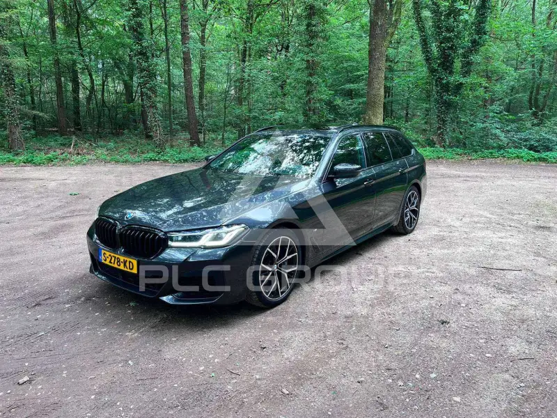 2021 BMW 530