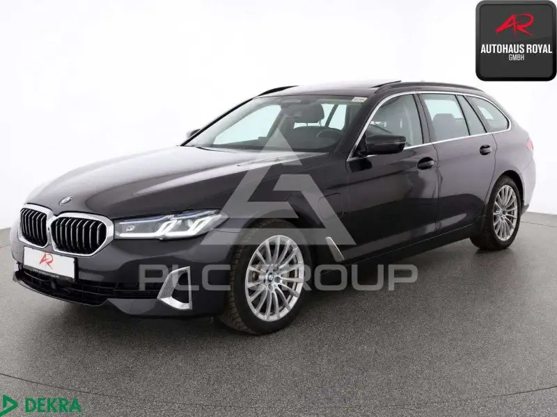2021 BMW 530